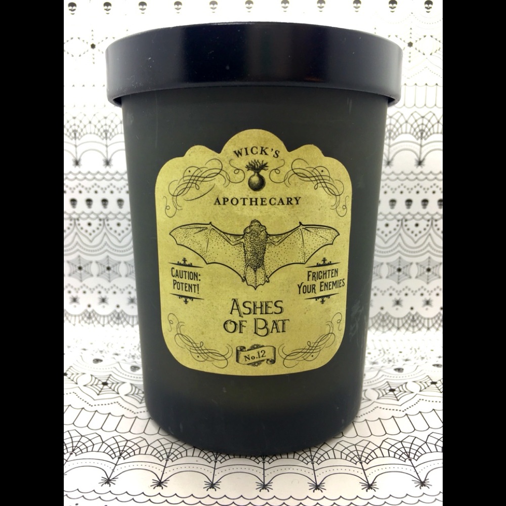 Ashes of Bat 1 Wick Halloween Apothecary Candle